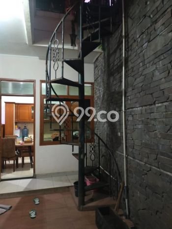 Rumah dengan Lokasi Strategis 4 KT di Lengkong, Bandung Rumah dengan Lokasi Strategis 4 KT di Lengkong, Bandung