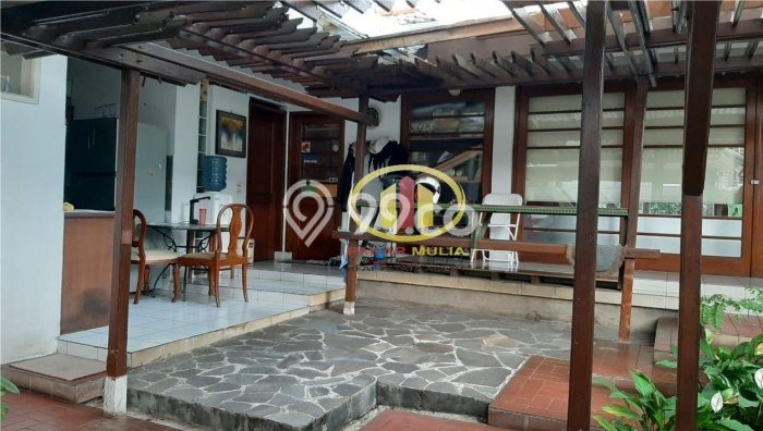 For Sale! Premium House LT 725m2 Desain Elegan di Tubagus Ismail For Sale! Premium House LT 725m2 Desain Elegan di Tubagus Ismail