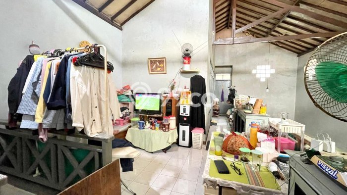 Hunian Elit LB 250m2 Siap Huni Desain Elegan di Dago, Bandung Hunian Elit LB 250m2 Siap Huni Desain Elegan di Dago, Bandung