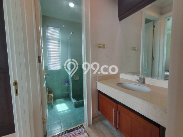 Apartemen Disewakan 3 Kamar Murah Siap Huni di Jakarta Selatan, Luas 116m2 Apartemen Disewakan 3 Kamar Murah Siap Huni di Jakarta Selatan, Luas 116m2