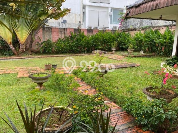 Jual Rumah Luas Megah Dengan View Eksklusif di Kemang, Jakarta Selatan Jual Rumah Luas Megah Dengan View Eksklusif di Kemang, Jakarta Selatan