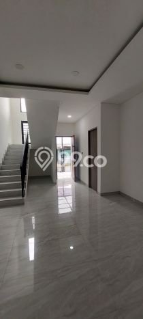 Rumah Luxury Modern Siap Huni di Kedoya Baru Jakarta Barat Rumah Luxury Modern Siap Huni di Kedoya Baru Jakarta Barat