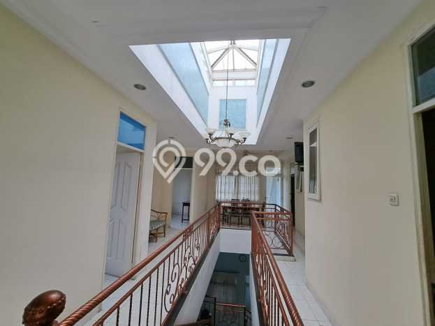 Rumah Elit Modern Tanpa Renovasi di Lippo Karawaci Tangerang Rumah Elit Modern Tanpa Renovasi di Lippo Karawaci Tangerang