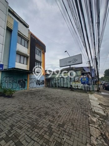 Ruko Dijual di Cipondoh Tangerang dengan Luas Bangunan 600m2 Ruko Dijual di Cipondoh Tangerang dengan Luas Bangunan 600m2