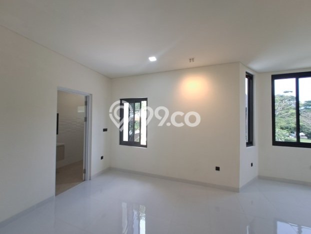 Hunian Mewah LB 260m2 Siap Huni Desain Elegan di BSD Eminent, Tangerang Hunian Mewah LB 260m2 Siap Huni Desain Elegan di BSD Eminent, Tangerang