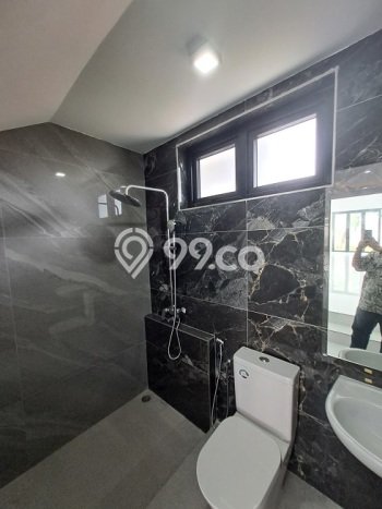 Jual Rumah Mewah Elegan Dengan View Eksklusif di BSD Puspita Loka, Tangerang Jual Rumah Mewah Elegan Dengan View Eksklusif di BSD Puspita Loka, Tangerang