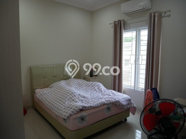 Hunian Mewah LB 266m2 Siap Huni Desain Elegan di Modernland, Tangerang Hunian Mewah LB 266m2 Siap Huni Desain Elegan di Modernland, Tangerang