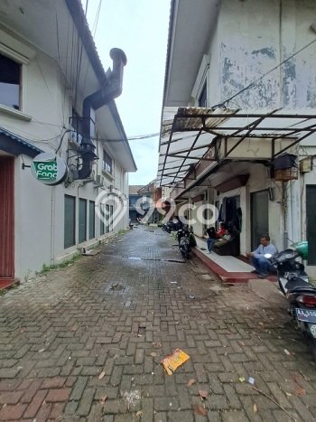 LOKASI STRATEGIS! Ruko Kawasan , Luas 300m2m², Kawasan Bisnis LOKASI STRATEGIS! Ruko Kawasan , Luas 300m2m², Kawasan Bisnis