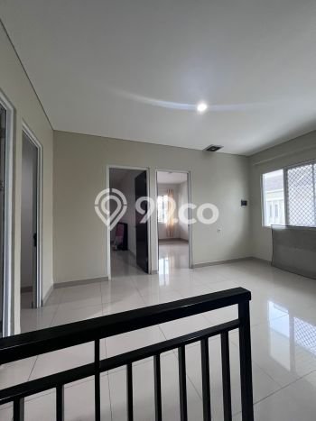 Hunian Mewah LB 146m2 Siap Pakai Desain Elegan di Modernland, Tangerang Hunian Mewah LB 146m2 Siap Pakai Desain Elegan di Modernland, Tangerang