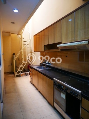 Hunian Elit LB 288m2 Siap Huni Desain Elegan di Modernland, Tangerang Hunian Elit LB 288m2 Siap Huni Desain Elegan di Modernland, Tangerang