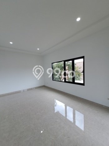 Rumah Mewah LB 330m2 Siap Huni Desain Elegan di BSD Kencana Loka, Tangerang Rumah Mewah LB 330m2 Siap Huni Desain Elegan di BSD Kencana Loka, Tangerang