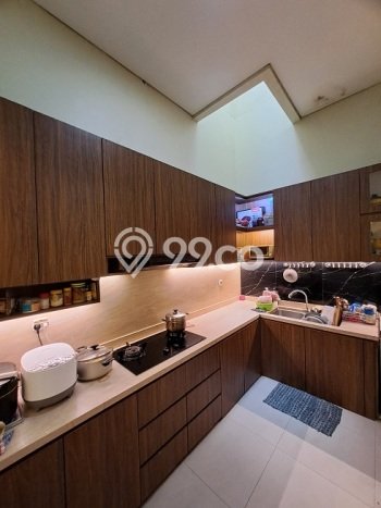 Dijual Rumah Mewah Elegan Dengan View Cantik di Banjar Wijaya, Tangerang Dijual Rumah Mewah Elegan Dengan View Cantik di Banjar Wijaya, Tangerang