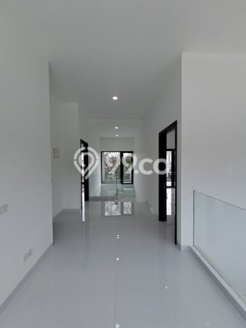 Jual Rumah Mewah Elegan Dengan View Eksklusif di BSD Puspita Loka, Tangerang Jual Rumah Mewah Elegan Dengan View Eksklusif di BSD Puspita Loka, Tangerang