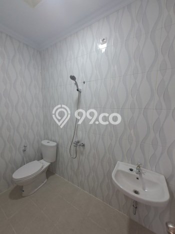 Rumah Strategis Minimalis Lb 85m2 di Cipondoh, Tangerang Rumah Strategis Minimalis Lb 85m2 di Cipondoh, Tangerang