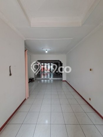 Siap Huni Rumah Mewah 5 Kamar di Cipondoh Dekat ke Mana Saja Siap Huni Rumah Mewah 5 Kamar di Cipondoh Dekat ke Mana Saja