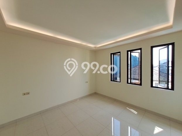 Rumah Mewah Dijual LT 150m2 di Grogol Petamburan, Jakarta Barat Rumah Mewah Dijual LT 150m2 di Grogol Petamburan, Jakarta Barat