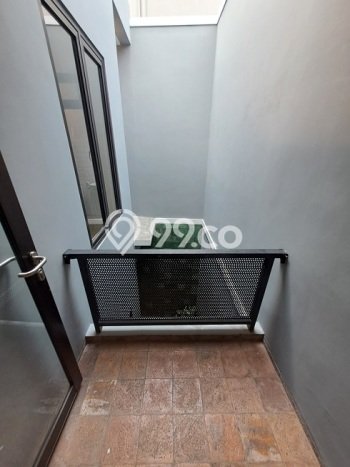 Rumah Strategis Minimalis Lb 110m2 di BSD, Tangerang Selatan Rumah Strategis Minimalis Lb 110m2 di BSD, Tangerang Selatan
