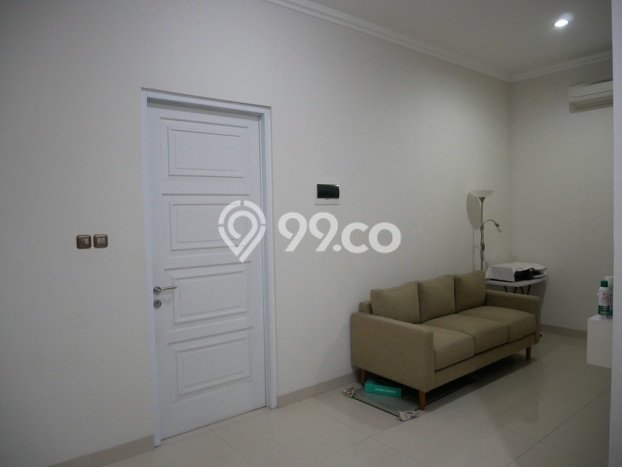 Hunian Mewah LB 266m2 Siap Huni Desain Elegan di Modernland, Tangerang Hunian Mewah LB 266m2 Siap Huni Desain Elegan di Modernland, Tangerang