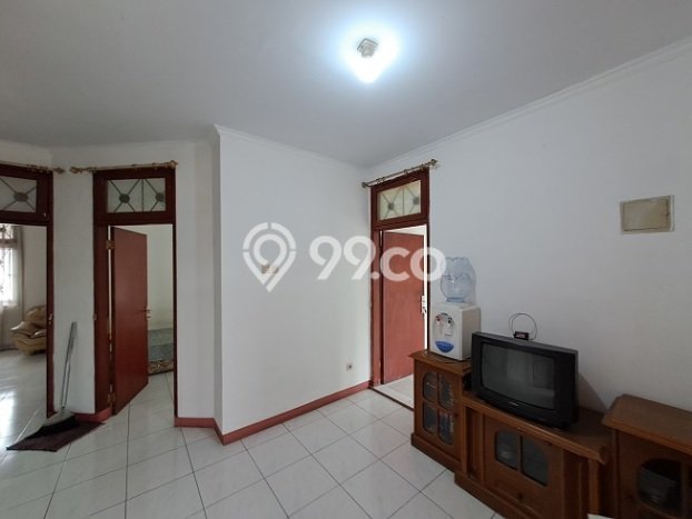 Siap Huni Rumah Mewah 5 Kamar di Cipondoh Dekat ke Mana Saja Siap Huni Rumah Mewah 5 Kamar di Cipondoh Dekat ke Mana Saja