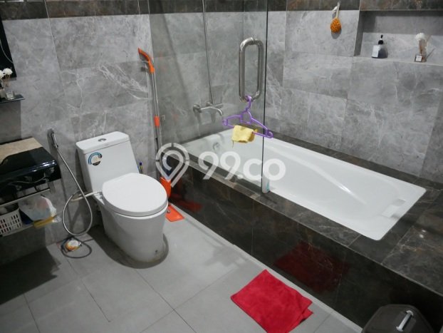Hunian Mewah LB 266m2 Siap Huni Desain Elegan di Modernland, Tangerang Hunian Mewah LB 266m2 Siap Huni Desain Elegan di Modernland, Tangerang