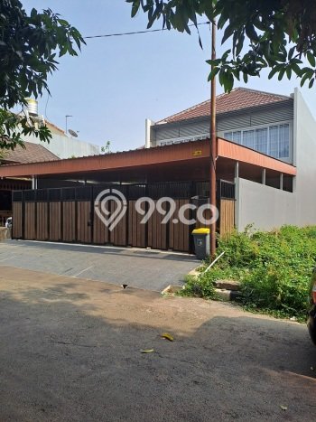 Rumah Mewah Siap Huni LT 200m2 di Cipondoh, Tangerang Rumah Mewah Siap Huni LT 200m2 di Cipondoh, Tangerang