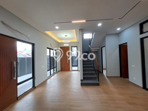 Rumah Luxury Modern Tanpa Renovasi di BSD Griya Loka Tangerang Rumah Luxury Modern Tanpa Renovasi di BSD Griya Loka Tangerang