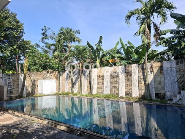 For Sale! Luxury House LT 1000m2 Desain Modern di Pondok Cabe For Sale! Luxury House LT 1000m2 Desain Modern di Pondok Cabe