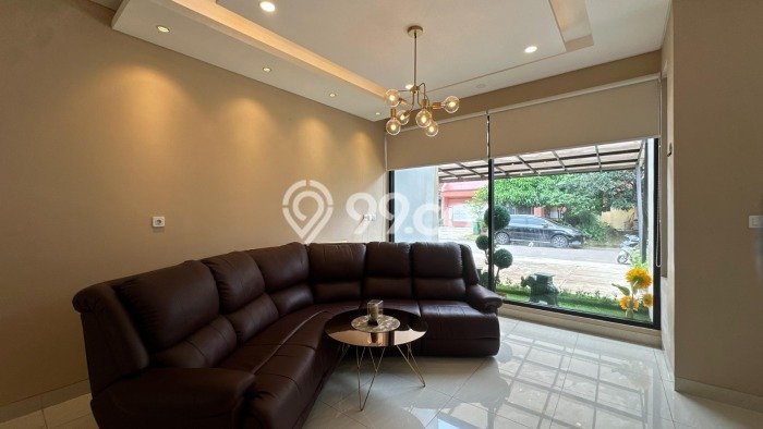 Jual Rumah Luas Megah Dengan View Cantik di Alam Sutera, Tangerang Jual Rumah Luas Megah Dengan View Cantik di Alam Sutera, Tangerang