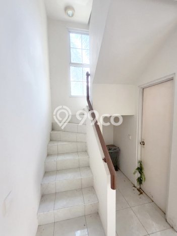 Jual Rumah Eksklusif 4 KT di BSD, Tangerang Jual Rumah Eksklusif 4 KT di BSD, Tangerang