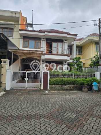 Dijual Rumah Mewah Elegan Dengan View Cantik di Meruya, Jakarta Barat Dijual Rumah Mewah Elegan Dengan View Cantik di Meruya, Jakarta Barat