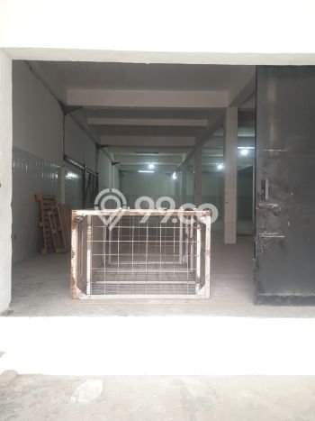 Area Ramai! Gudang Dijual di Tangerang untuk Bisnis Luas Bangunan 1000m2 Area Ramai! Gudang Dijual di Tangerang untuk Bisnis Luas Bangunan 1000m2