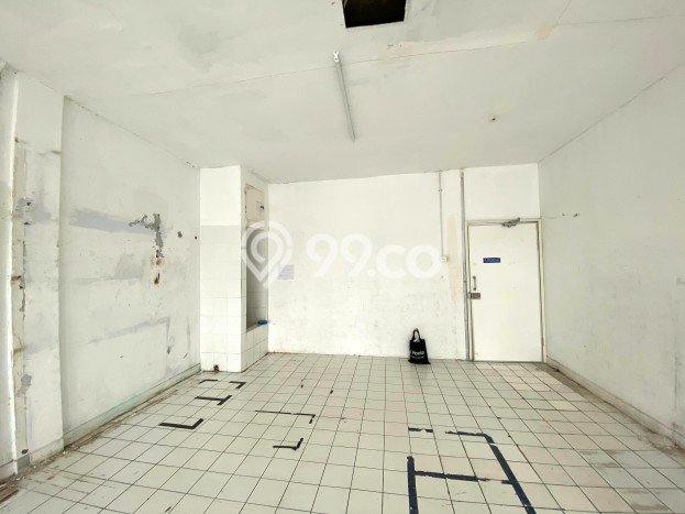 Ruko Disewa di Tangerang dengan LB 300m2 Area Komersial Ramai Ruko Disewa di Tangerang dengan LB 300m2 Area Komersial Ramai
