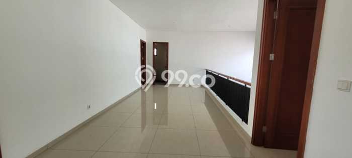 Rumah Elit LB 304m2 Siap Huni Desain Elegan di Alam Sutera, Tangerang Rumah Elit LB 304m2 Siap Huni Desain Elegan di Alam Sutera, Tangerang