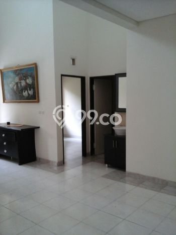 For Sale! Luxury House LT 170m2 Desain Elegan di Alam Sutera For Sale! Luxury House LT 170m2 Desain Elegan di Alam Sutera