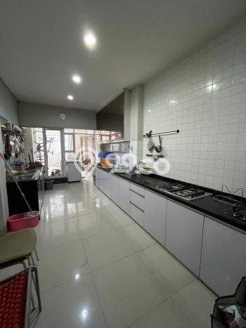 Rumah Elit Modern Siap Huni di Alam Sutera Tangerang Rumah Elit Modern Siap Huni di Alam Sutera Tangerang