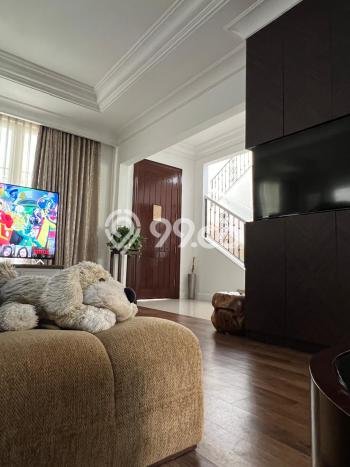 Rumah Elit LB 325m2 Siap Huni Desain Elegan di Alam Sutera, Tangerang Rumah Elit LB 325m2 Siap Huni Desain Elegan di Alam Sutera, Tangerang