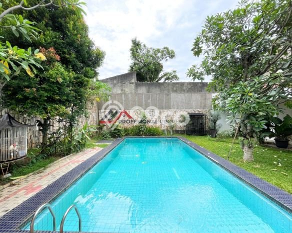 Disewakan Rumah Nyaman LT 1200m2 / LB 500m2 di Cipete, Jakarta Selatan Disewakan Rumah Nyaman LT 1200m2 / LB 500m2 di Cipete, Jakarta Selatan