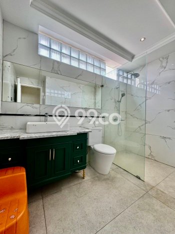 Rumah Elit Modern Siap Huni di Tanjung Barat Jakarta Selatan Rumah Elit Modern Siap Huni di Tanjung Barat Jakarta Selatan