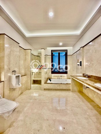 Rumah Luxury Modern Tanpa Renovasi di Kemang Jakarta Selatan Rumah Luxury Modern Tanpa Renovasi di Kemang Jakarta Selatan