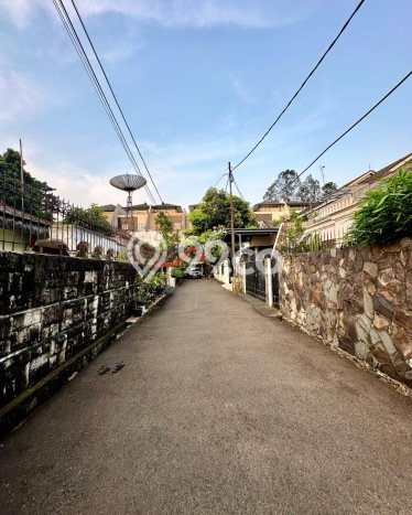Rumah Mewah LB 500m2 Siap Pakai Desain Elegan di Kemang, Jakarta Selatan Rumah Mewah LB 500m2 Siap Pakai Desain Elegan di Kemang, Jakarta Selatan