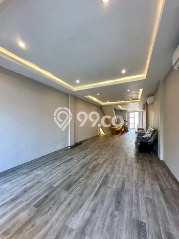 Ruko Komersial Dijual di Kebayoran Baru Jakarta Selatan LT 100m2 & LB 185m2 Ruko Komersial Dijual di Kebayoran Baru Jakarta Selatan LT 100m2 & LB 185m2