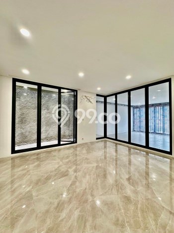 Jual Rumah Mewah Megah Dengan View Cantik di Lebak Bulus, Jakarta Selatan Jual Rumah Mewah Megah Dengan View Cantik di Lebak Bulus, Jakarta Selatan