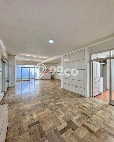 Ready to Use! Luxury House LT 250m2 Desain Elegan di Pondok Indah Ready to Use! Luxury House LT 250m2 Desain Elegan di Pondok Indah