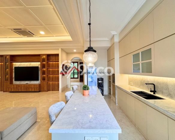 Dijual Rumah Luas Megah Dengan View Cantik di Kemang, Jakarta Selatan Dijual Rumah Luas Megah Dengan View Cantik di Kemang, Jakarta Selatan