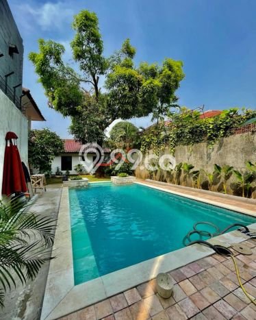 Jual Rumah Mewah Elegan Dengan View Cantik di Kemang, Jakarta Selatan Jual Rumah Mewah Elegan Dengan View Cantik di Kemang, Jakarta Selatan