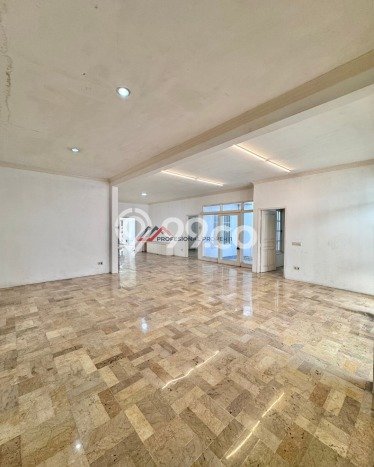 Ready to Use! Luxury House LT 250m2 Desain Elegan di Pondok Indah Ready to Use! Luxury House LT 250m2 Desain Elegan di Pondok Indah