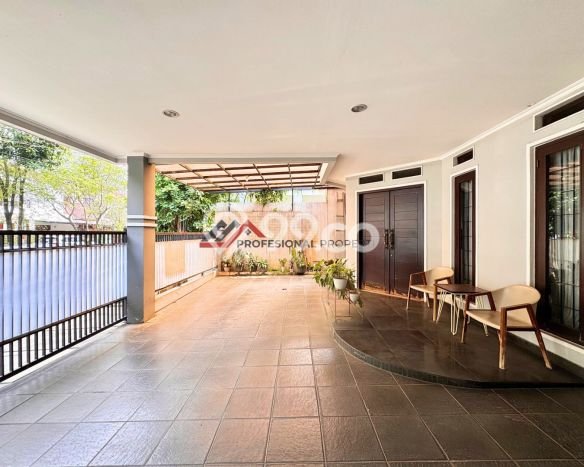 Rumah Luxury Modern Tanpa Renovasi di Lebak Bulus Jakarta Selatan Rumah Luxury Modern Tanpa Renovasi di Lebak Bulus Jakarta Selatan