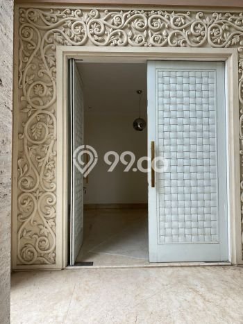 Rumah Luxury Modern Tanpa Renovasi di Pondok Indah Jakarta Selatan Rumah Luxury Modern Tanpa Renovasi di Pondok Indah Jakarta Selatan