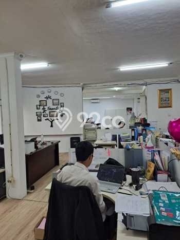 Kantor Bagus LT 1017m2 LB 500m2 Dijual di Kebayoran Baru Jakarta Selatan Kantor Bagus LT 1017m2 LB 500m2 Dijual di Kebayoran Baru Jakarta Selatan