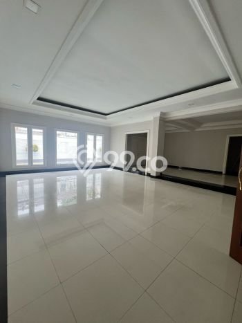 Rumah Luxury Modern Siap Huni di Bangka Jakarta Selatan Rumah Luxury Modern Siap Huni di Bangka Jakarta Selatan